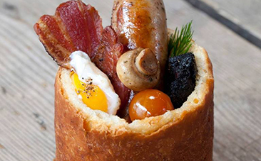 full English bunny south africa, bunny chow, bunnychow, London, breakfast, full english bunny