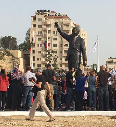 Mandela statue in Palestine