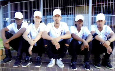 pes_finest_crew