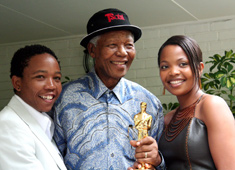 Nelson Mandela with the stars of Tsotsi Nelson Mandela with the stars of Tsotsi