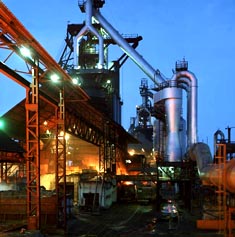 High technology ... a refinery in South Africa industry, refinery, oil, chemicals, petro-chemicals, south africa