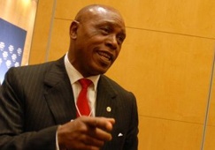 Activist, politician and businessman Tokyo Sexwale 