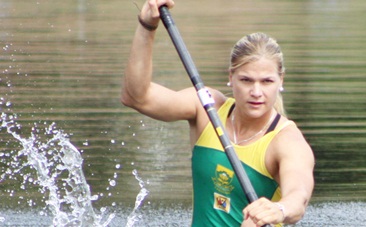 Hartley wins canoe sprint bronze for SA