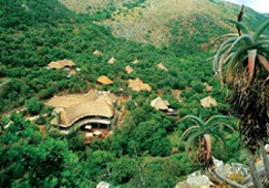 Eagles Crag lodge at Shamwari game reserve Eagles Crag lodge at Shamwari game reserve